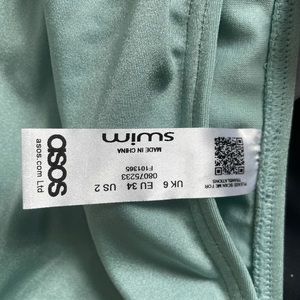 never worn high waisted swim bottoms